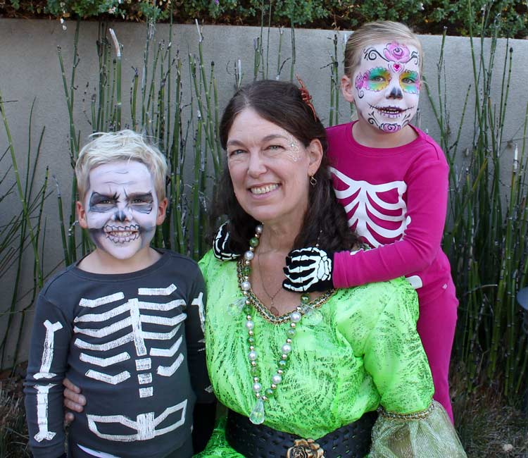 Skull Face painting by Auntie Stacey, www.auntiestaceysfacepainting.com