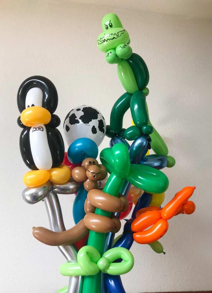 Animal Balloon bouquet by Auntie Stacey's Face Painting